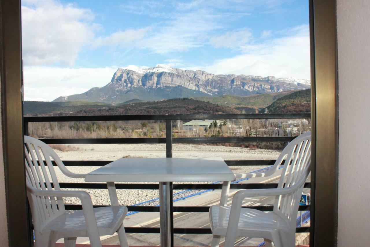 Apartamento Vive Ainsa Exterior photo